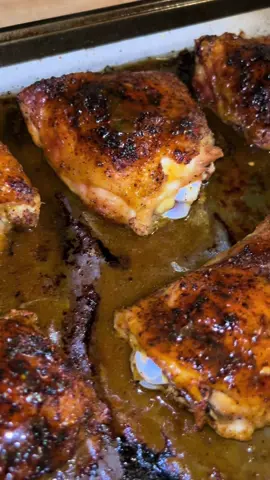 Orange Pepper Chicken Thighs! Sweet and spicy and filled with orange flavor! Check out my Tiktok shop for the Orange Pepper! 🧡🍊 #orangepepper #orange #orangejuice #orangecat #badiaspice #foryou #foryoupage #chickendinner #chickenthighs #DinnerIdeas #dinnerwithme 