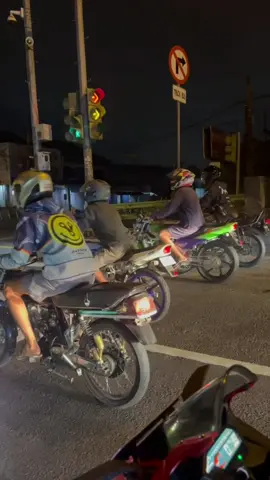 Aktor gas pol SGRT❌CRT project, YTTA 😬@YudikAriawan AW @_KI @E D P @MG @GL_Sausage @kodedy #kawasaki #yamaha #honda #ninja150 #rxking #glherex #cepekmbois #icikiwir #kr150สายปั้นเขารู้กัน #2stroke #2tak #2taklovers #CapCut 
