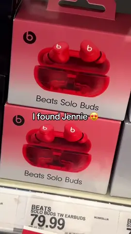 Jennie x Beats Solo Buds 😍 @JENNIE @Beats by Dre  #jennie #jenniekim #blackpink #beatsbydre #beats #solo #fyp 
