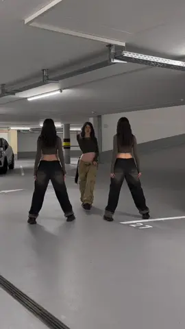 your triplets got that NANidc #dance #dancechallenge #dancetrends #viral #trendingvideo  #dancevideo  #viraldance #saweetie #trendingsongs