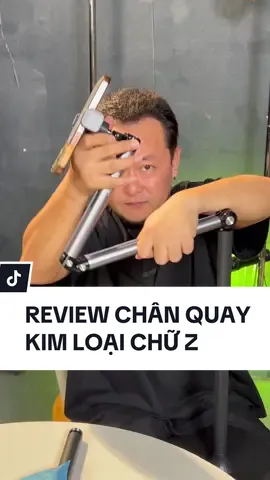 Chân quay chữ Z hỗ trợ quay chụp nhiều góc hay, kim loại chắc chắn còn được tặng kèm 1 cuốn sổ tay quảng cáo thực chiến của @Phan Đức Nho, chân này tui xài được hơn 2 tuần rồi, rất xịn. #chucareviewkhongbooking #chuca #chucareview #chanquaydienthoai #tripod #phanducnho 