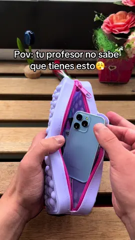 Efiqueta a tu amigo con el que pasaras las clases juagando🤝🥵 #iphone #minimovil #miniphone 