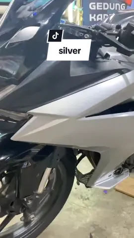 wrapping #silver #cbr250rr #fypシ゚viral #bismillahfyp #tutorial #wrapping #fypシ #rcproject #danapelajar 