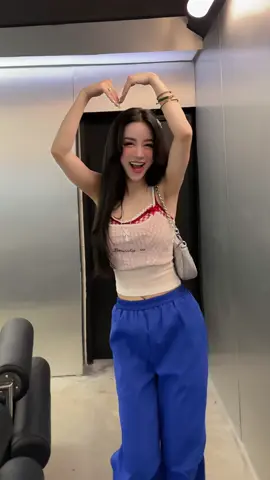 Mãi si mê mừn Sếp thui đc khum 🥹 quấn quá k ra đc khỏi bài nè #nhảy #fyb #quechi 