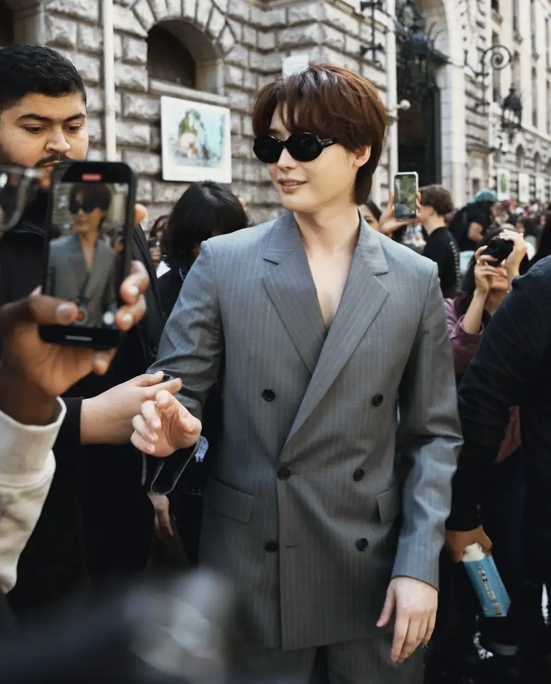 #jongsuk #이종석 #loewe #parisfashionweek #jongsuk #fyp 