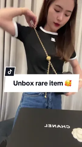 Unbox super rare item ‼️ chanel mini 8 adjustable ball  🥰 #chanel #chanelbag #chanelmini8 #unboxing #review #รีวิว #รีวิวของดีบอกต่อ #รีวิวกระเป๋า #tiktokreviews 