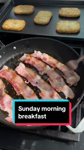 Nothing better than the sounds and smell of Sunday morning breakfast! Do you make a nice breakfast on the weekends? #breakfast #bacon #eggs #hashbrowns #WeekendVibes #yum