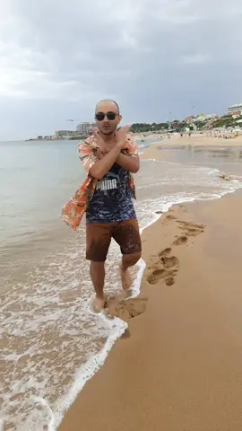 गोर्खे खुकुरी लहुरे कम्मरमा, मन जित्यो मायाले पहिलो नम्बरमा 🤗💖@Radhika Kc #onthisday #carcavelosbeach #tiktoknepl #lisboa #DKLifeStyle26🇵🇹😎 #lisbonportugal🇵🇹 #foryourpage #fyp #fly #viral #goviral #lisbon🇵🇹 #foryou #