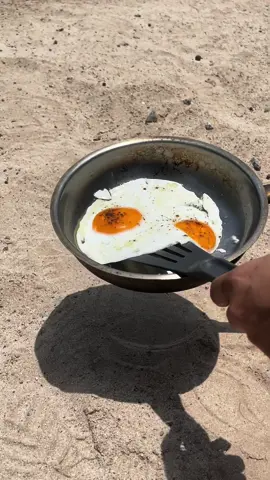#meanwhileindubai #hot 🔥#Summer 🥵#season #sun 🌞 #eggs 🥚 #hayegarmi #dubai #uae #fyp #foryou #viral #tiktok #goviral #instagram 