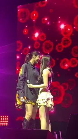 Pano makamove on? HAHAHA #fayeyoko #faye_malisorn #Faye💛 #fayeperaya #yokoapasra #blanktheseries #fayeyokoinmanila #blankwatchpartymnl #fyp #lgbt 