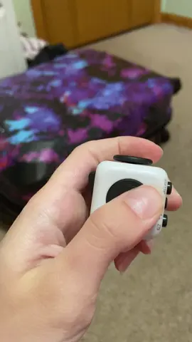 Playing with my Fidget cube #fidget #fidgettoys #fidgetcube #6sidedfidgetcube 
