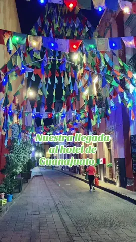 Hermisa calle de Guanajuato 🇲🇽 #fypage #foryou #foryoupage #viral #viraltiktok #fypシ゚viral #mexico #guanajuato 