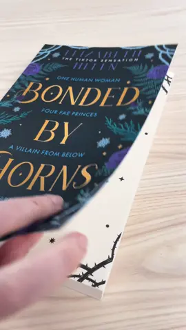 If you haven’t picked #BondedbyThorns yet, now is the perfect time 🥀✨ Book 2, #WovenbyGold is out next week and Books 3 & 4 are coming very soon! 👏🏻📚 @Elizabeth Helen #beastsofthebriar #harpervoyager #BookTok #ausbooktok #romantasy #romanticfantasy #spicybooks #fantasybooktok 