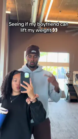 He made it look too easy😂 #fyp #couplestiktok #viral #GymTok 