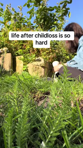 how do you keep moving forward if can’t imagine what that could look like?  #grief #griefjourney #griefandloss #childloss #lossmom #childlossgrief #bereavedmother #bereavedmother 