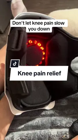 Tired of constant knee pain? You gotta check the reviews out. And you get 🚨FREE SHIPPING🚨#kneepain #arthritis #sportsinjury #kneepainrelief #redlighttherapy #inflammation #circulation #kneeinjury