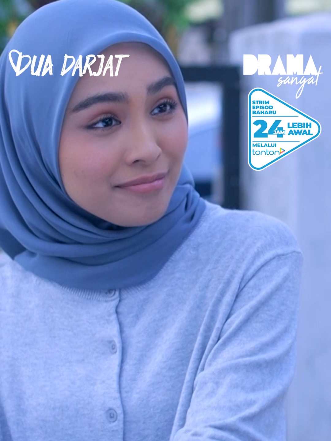 AWAK PANGGIL SAYA BABY BOLEH?  ▶️ #DuaDarjat -> Isnin-Jumaat -> 7malam di TV3! Korang boleh strim episod baharu #DuaDarjat 24 jam lebih awal di Tonton! Lakonan : @sharifahrose_ sebagai Ariana @aniqdurar sebagai Haniff @imansuhana sebagai Husna @sharifahzarina_official sebagai Rafidah @zarulumbrella sebagai Zulkifli @yasminhani sebagai Lily @ferthjasni sebagai Yusof @rajaazmi sebagai Cik Yam Dan ramai lagi! Arahan @shuhaimilua_director Terbitan @tanahberisfilmproduction #DuaDarjat #DramaSangat #tv3malaysia