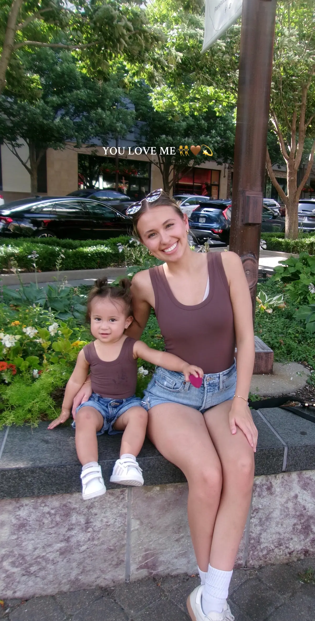 mamas mini forever👯‍♀️🤎 #minibestie #MomsofTikTok #youngmom #momsunder25 #viral #trending #momlife #motherhood #toddlersoftiktok #twinning 