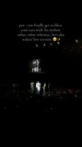 childhood me must be proud witnessed herself vibing & singing tgt for this song live for the first time in her life. 🥺💜 #unguliveinmalaysia #unguliveinpenang #unguintimateconcert 