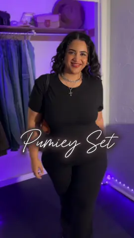 Conjuntos para mujeres de talla grande 💕  Set XL 🎶 @PUMIEY  StefanyBrits Altura: 5'5 Peso: 222lbs Tops: L/XL Pantalones/jeans: 16/18 US Sandalias: US 8/9 #pumiey #pumieyset #outfitscasuales #tiktokshop #outfitsbasicos #modatallasgrandes #outfitsplussize #outfitsparagorditas #modaplussize #tallasgrandes #plussizeoutfits #plussizestyle #plussizefashion #tiktokshopsummersale2024 #dealsforyoudays 