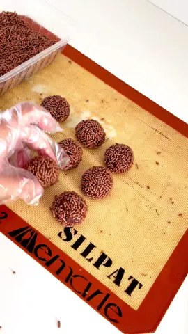 A mordida perfeita! Brigadeiro Belga.