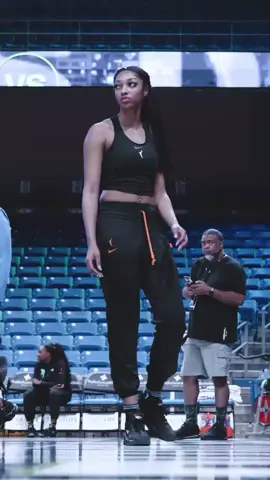Angel Reese is 🔥🚀 #WNBA #womenbasketball #basketball 