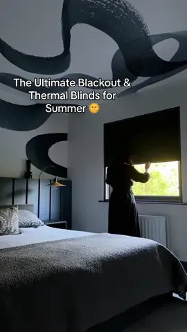 Who says you can’t sleep in during summer? You can with our TotalShade Blackout Blinds 😴 🎥 @architect_v_engineer #blinds2go #homedecor #homeimprovement #DIY #diyhacks #installation #bedroomdecor #bedroom #sleep #blackout #blinds #interiordesign #homesweethome 