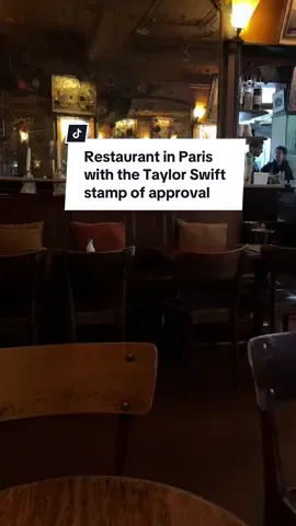 This is La Palette 🎨 A little fun fact is that I lived directly across the street from this resto for a few years, so it holds a very special place in my heart. Please send my regards to the ghost of my twenties if you go here. #paris #parisrestaurant #thingstodoinparis #parisguide #parisfoodguide #taylorswift #pfw24 #pfw #voiceover #voiceoverartist #travelugc 