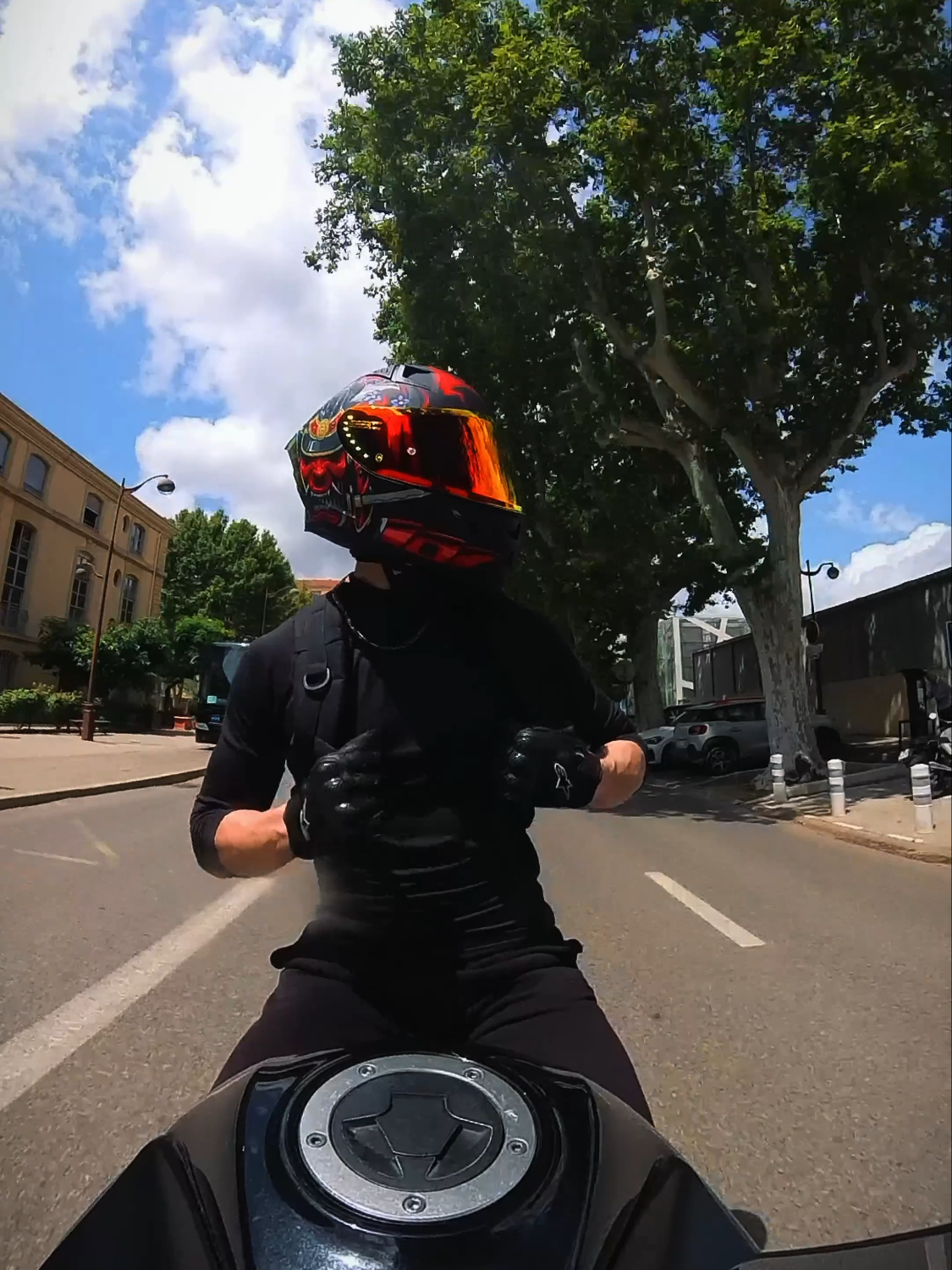 J'adore mon nouveau casque de @ilmracing_official  #bike #biker #bikelife #bikelover #motorbike #motorcycle #moto #motard #viral #fyp #foryou #riding #ride #sportbike #pourtoi #kawasaki #yamaha #aixenprovence #edit #ilmracing #ilmhelmets