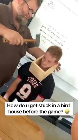 I bet coach couldn’t believe it 🤦‍♂️ (Via gnwbarstool/ig) #studentlife #highschoolsports #football #funny #how #aintnoway #teachers #studentathlete 