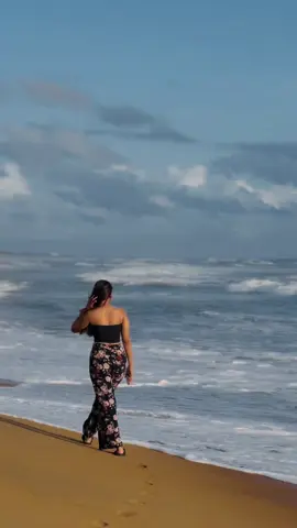 🌊💆‍♀️ #foryou #lkr #srilanka #tiktoktrending #fyp #beautyobsessed #beachvibes 
