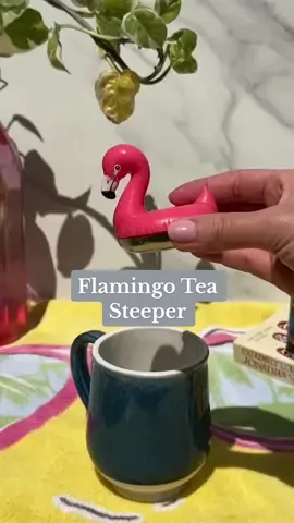 Let’s get this par-tea started 🦩 Shop this adorable summer find at the link in bio. #amazonfinds #amazonkitchen #summerdrink  🎥: @Fred & Friends 
