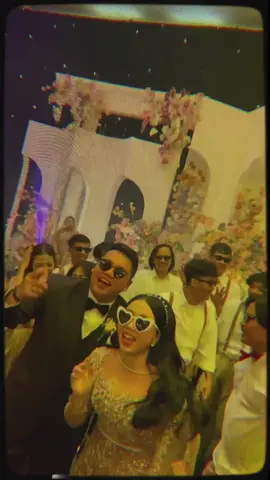 bridesmaid n groomsman in action #bridesmaids #groomsman #cartel #wedding2024 #trendwedding #fypシ゚viral #bride2024 #bridesmaidperformance #groomsmendance #kiniDHANseLLAmanya #capcut #champagne 