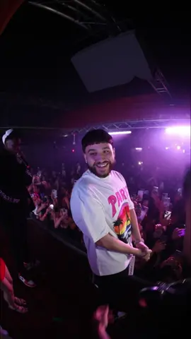 @Wendy Ortiz Singing Happy Birthday to @Willito on stage 🥳 Los Angeles, thank you for a sold out show ❤️  #explore #willito #reggaeton #music #losangeles #explorepage #qeremosreggaeton #wendyortiz @evelyn ortiz @Benjy Chavez @CoronaTheGreat7 @Too Chillz @Fabiø Guerra #viral 