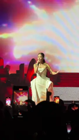Jhené’s tour is for day 1 fans because she was really in her bag! 😮‍💨😍👏🏾 #jheneaiko #concertvideo #jheneaikoconcert 