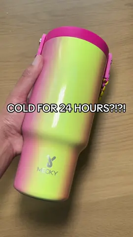 Meoky cups are a need this summer!! #heatwave #hotsummer #meoky🥤cups #meoky #water #TikTokMadeMeBuyIt #SummerSale #fyp #foryou #foryoupage 