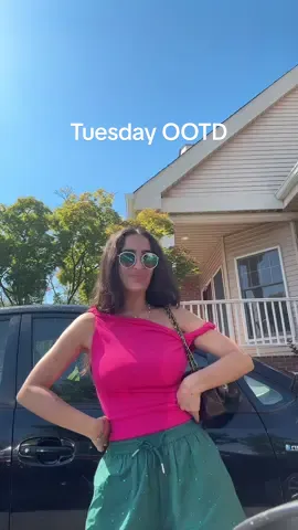Happy Tuesday lol #OOTD 