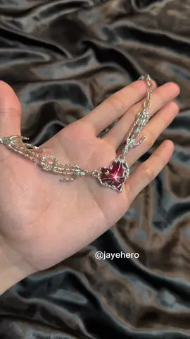 ganda niya 😩 y2k necklace 🫀 #y2knecklace #y2k #y2kaesthetic 