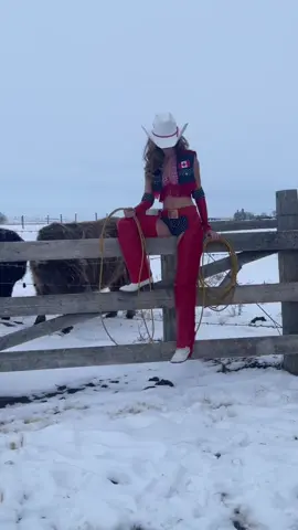 IM COMING BACK TO CANADA FOR THE STAMPEDE 🍻 SEE YOU IN 16 DAYS CALGARY #YEEHAW #CALGARY #STAMPEDE #RODEO #COWGIRL 