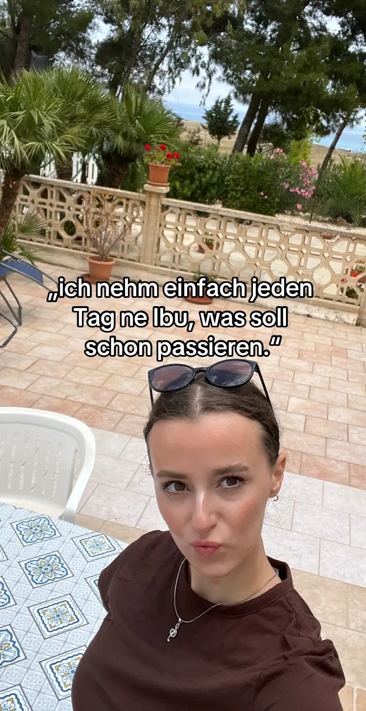 spoiler: jeden Tag Ibu nehmen nicht gut  #yoursign #ibu #painkiller #schmerzen #relatable #gastritis #ibuprofen 
