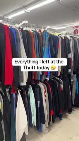 You grabbing any of these?? 🤔 #thrift #thrifted #thrifting #thriftshop #thriftflip #thrifthaul #thrifttok #thriftfinds #thriftwithme #vintage #vintageclothes #vintagetees #vintagehaul 