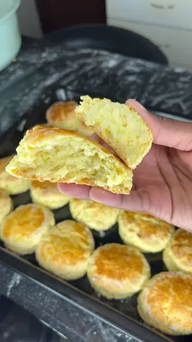 #scones #sconesrecipe #baking #bakingtutorial #viral #viralvideo #viraltiktok #foryou #foryoupage #fyyyyyyyyyyyyyyyy #cooking #cookingathometiktoktv #fyp 