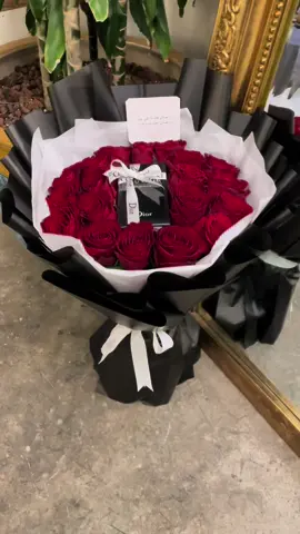#تنسيق_عطر#بوكيه_ورد_احمر #باقة_ورد 