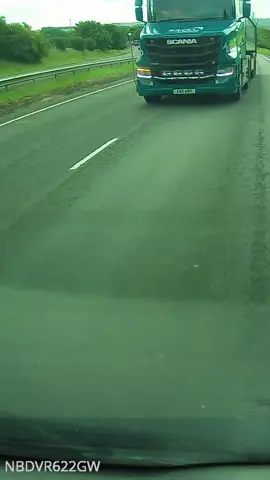 THIS 🚗 CAR LEFT IT A LITTLE LATE 😱 RESPECT TO THE TRUCKERS 🚛🚚 #ukdashcam #dashcamuk #nextbase🤬 #truck #hgv #northumbriadashcam 
