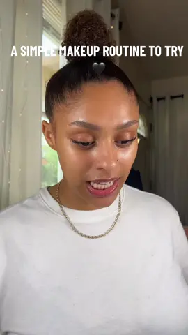 A simple easy makeup routine 💕  #easymakeuproutine #easymakeup #naturalmakeup #makeuptutorial #simplemakeup #quickmakeup #quickmakeuplook 
