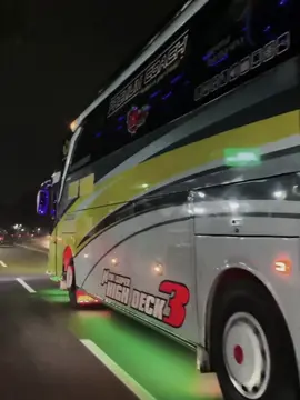 aku sadar kowe mileh wong liyoooo. #videobus #nafittrans #fyp 