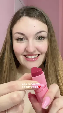@louise 💕 e custou 14 reais!! da lua e neve ❤️ #beleza #maquiagem #blush #maquiagembrasil #dicasdemaquiagem #blushstick 