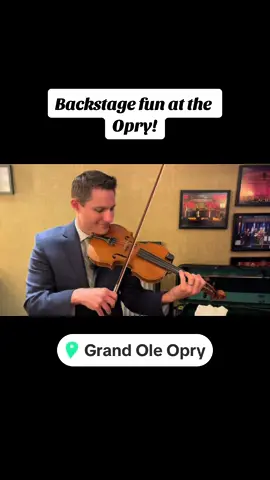 Andy Leftwich wears it out! “Blue Night” backstage at the Opry with members Dailey & Vincent! #grandoleopry #bluegrass #bluegrassmusic #banjo #daileyandvincent #fypage #musician 