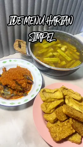 Ide Menu Harian Simpel 💕 Gak semua orang familiar sama sayur ini, ada yang bertanya-tanya ini yang dimakan apanya ? Ini buah apa ? Emang bisa dimakan ?   Tapi di daerah jatim aku yakin semua orang tahu, tapi semakin kesini nyarinya semakin susah.  Tapi tidak didaerahku, saat sedang musim stocknya melimpah ruah dipasaran.  #sayurasem  #sayurasemklentang  #sayurasemjawatimur  #resepsayurasem #sambeltongkol  #baladotongkol  #resepmasakan  #menurumahan  #fyp  #fypシ゚viral  #fypage  #fyppppppppppppppppppppppp 