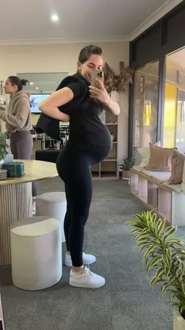 Lets start guessing. I had the first set 36 weeks via emergency induction. #pregnant #pregnancy #pregnancytiktok #twinbump #laboranddelivery #thirdtrimester #braxtonhicks #aussiemum #30weekspregnant #twinpregnancy 